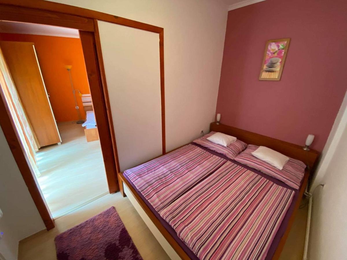 Hellasz Apartman Gyula Exterior photo